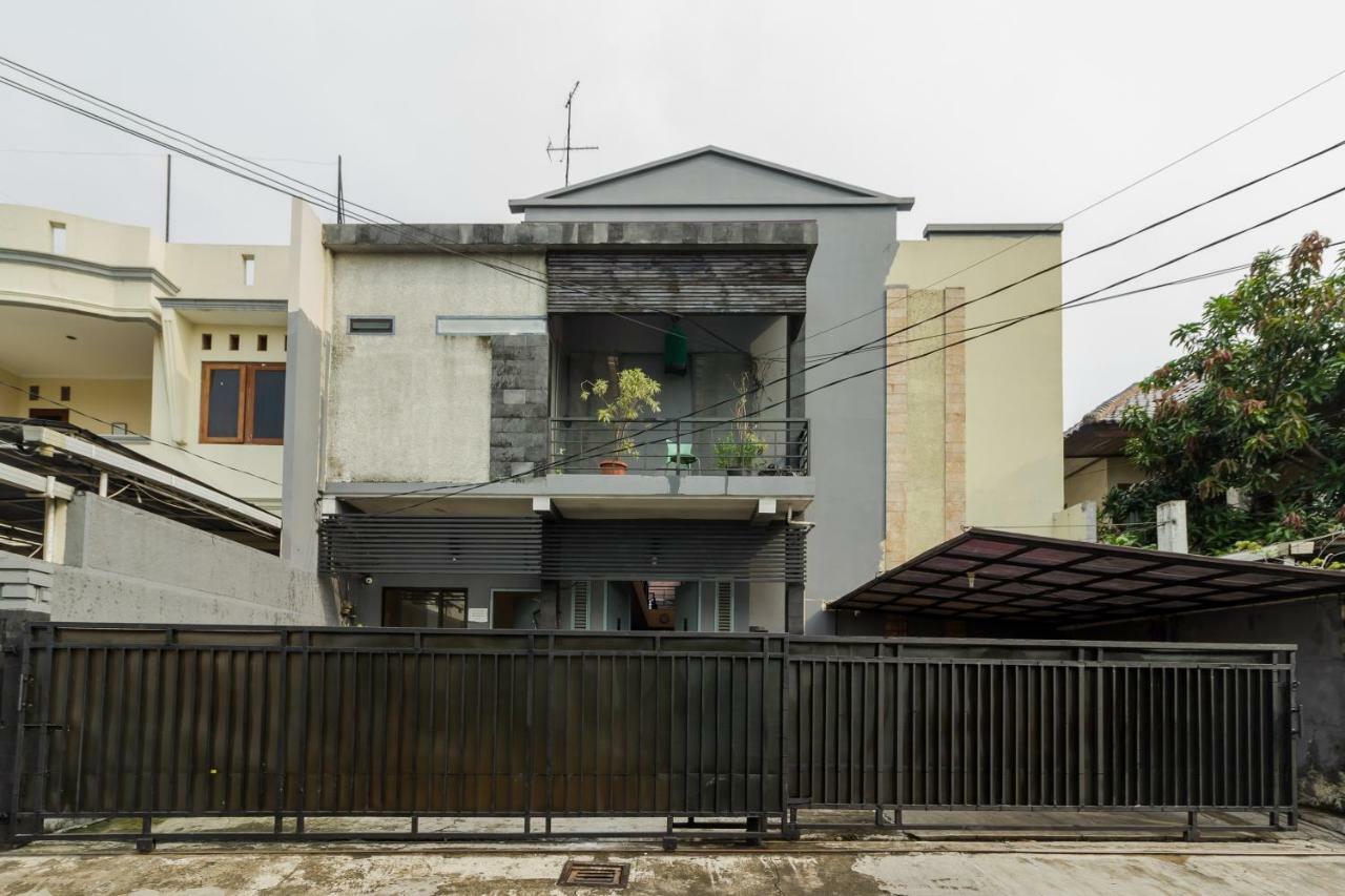 Reddoorz Syariah Near Pondok Indah Mall 3 Джакарта Екстер'єр фото